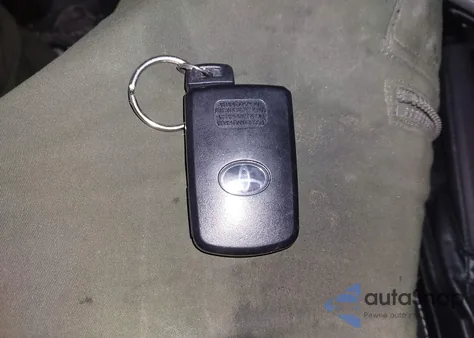 2018 Toyota Rav4 Xle из США, поврежденный, VIN 2T3RFREV8JW841432